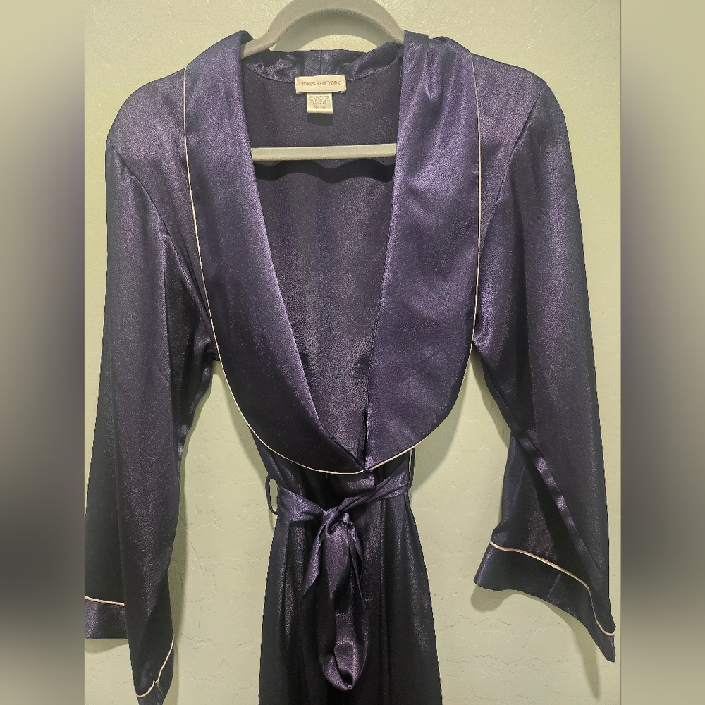 Jones New York Elegant Dark Blue Satin Robe